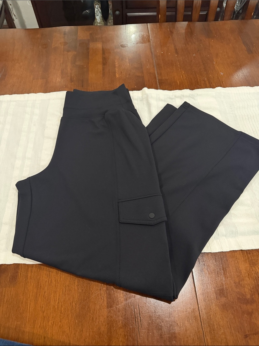 Athleta Venice Black Cargo Pants